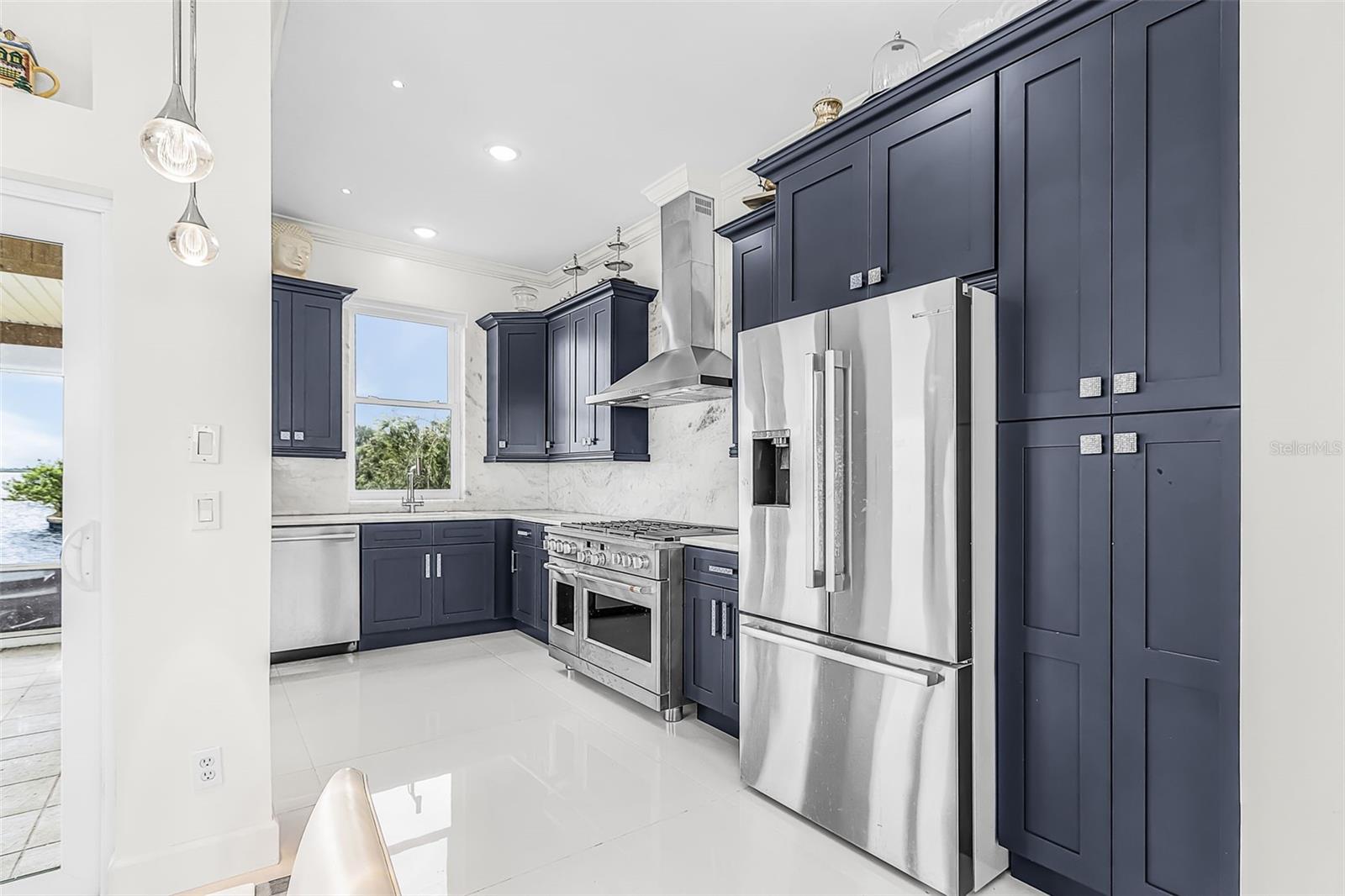 2380 Vance Ter Property Photo 10