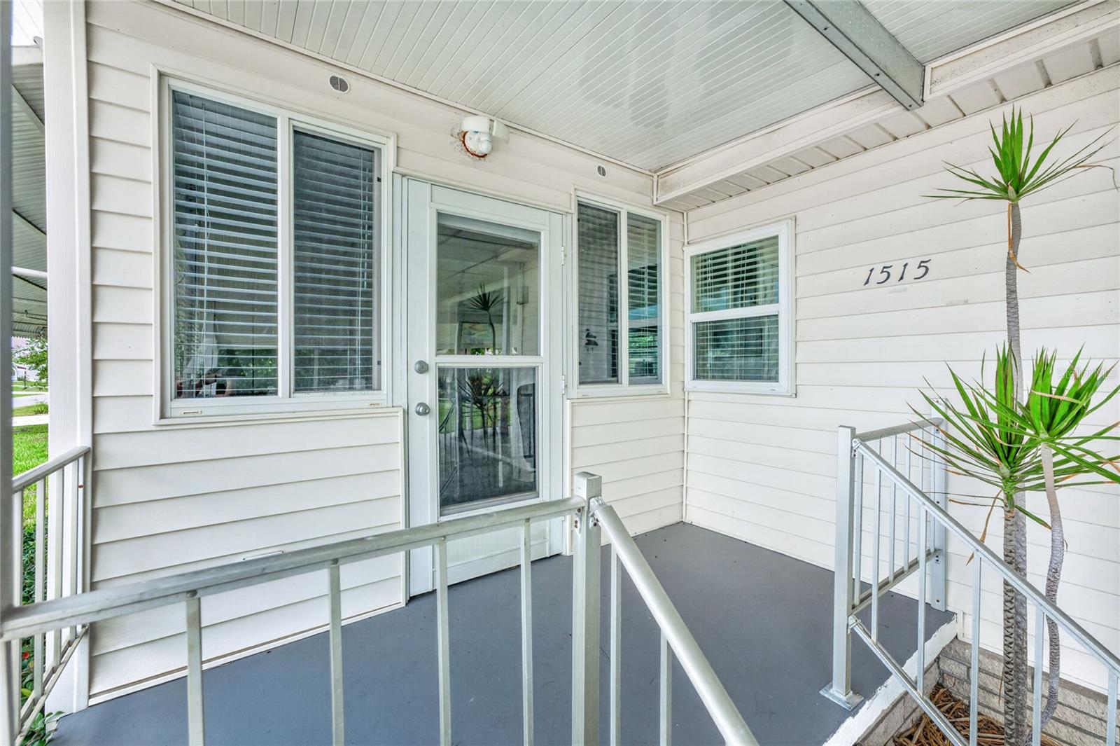 1515 Sanderling Dr Property Photo 2