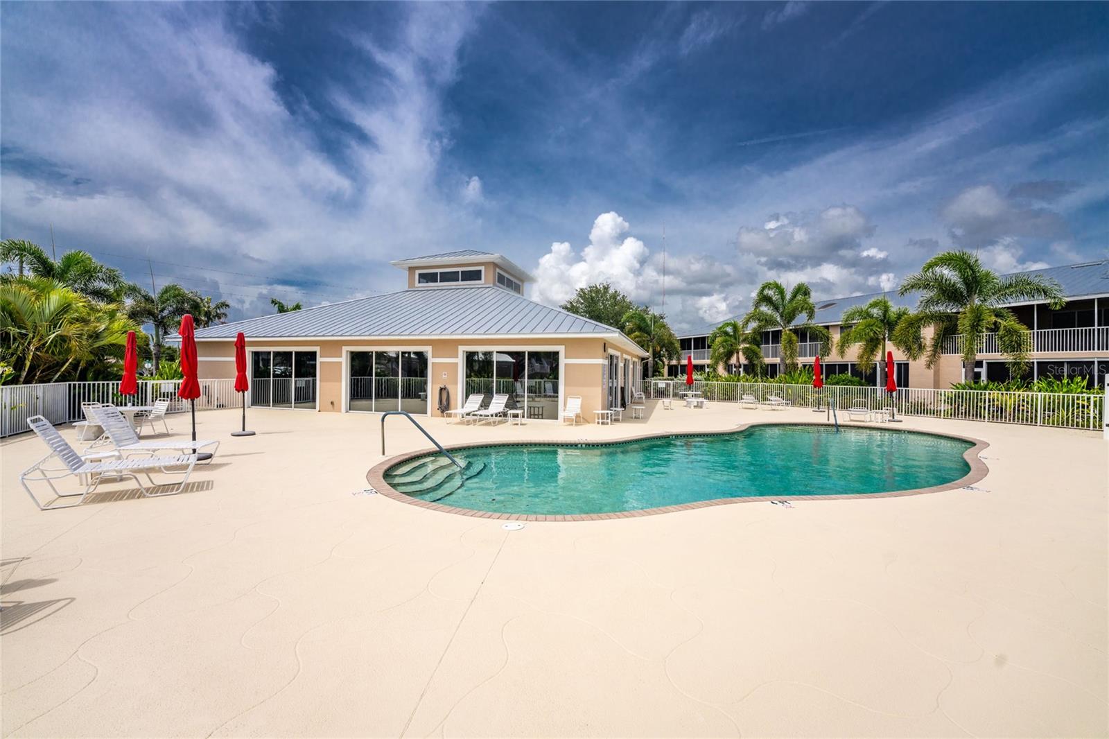 9500 Fiddlers Green Cir #101 Property Photo 3
