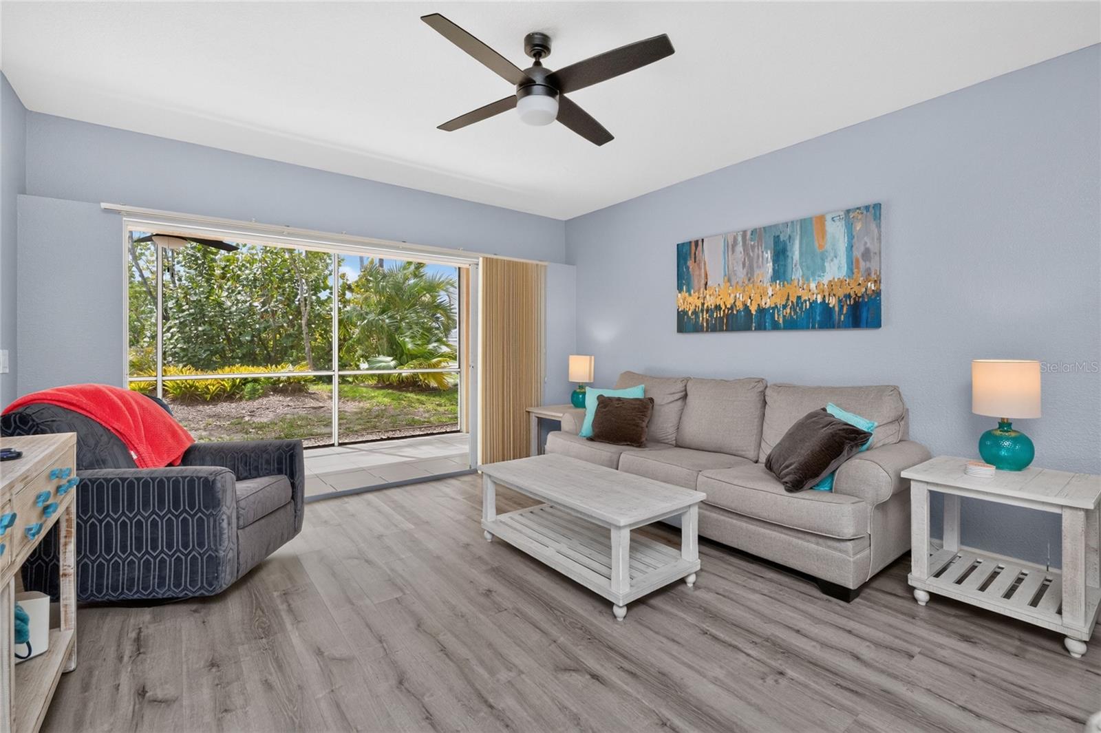 9500 Fiddlers Green Cir #101 Property Photo 6