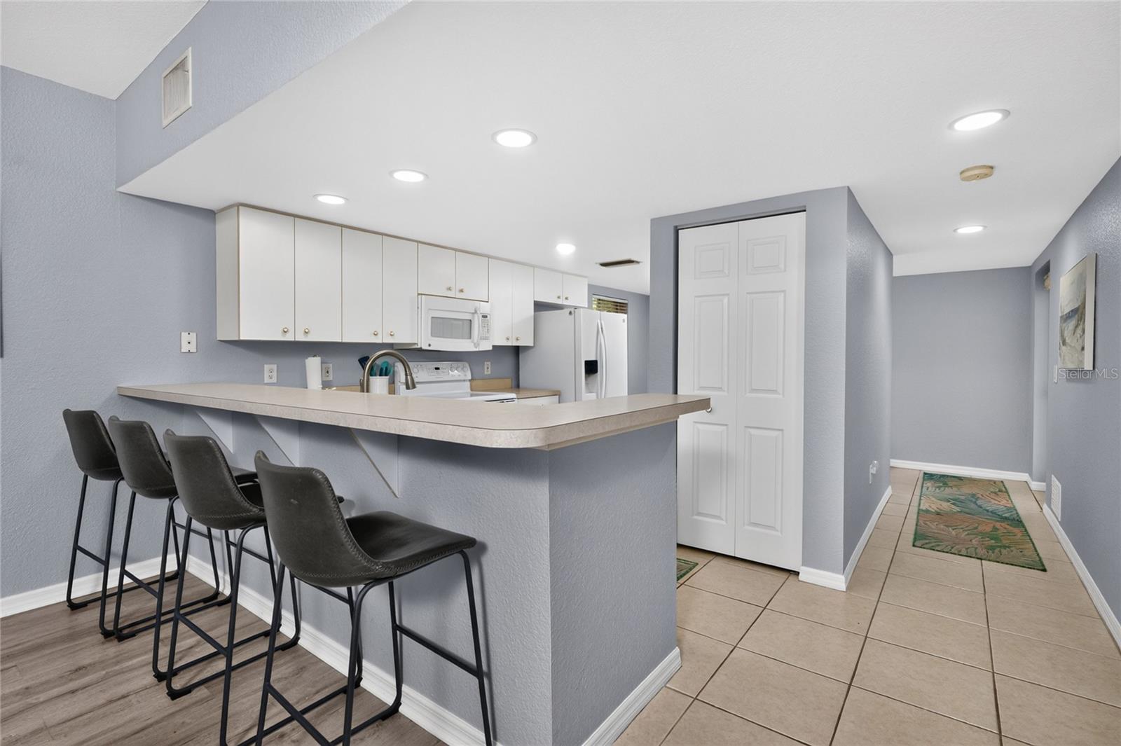 9500 Fiddlers Green Cir #101 Property Photo 10