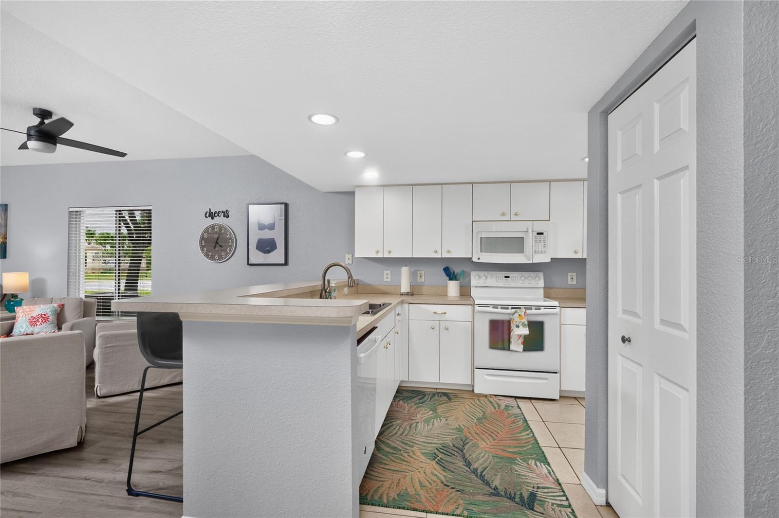9500 Fiddlers Green Cir #101 Property Photo 14