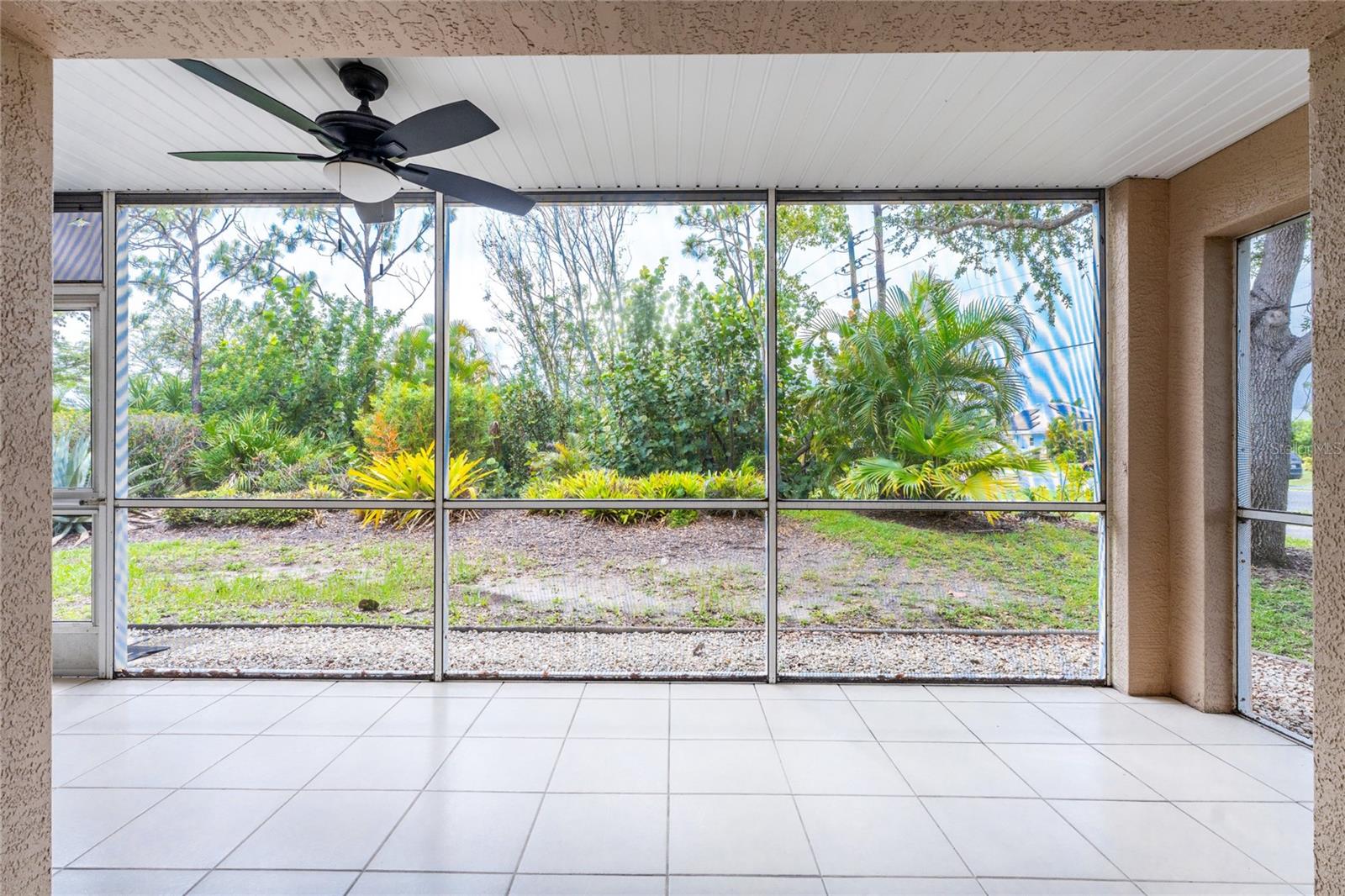 9500 Fiddlers Green Cir #101 Property Photo 29