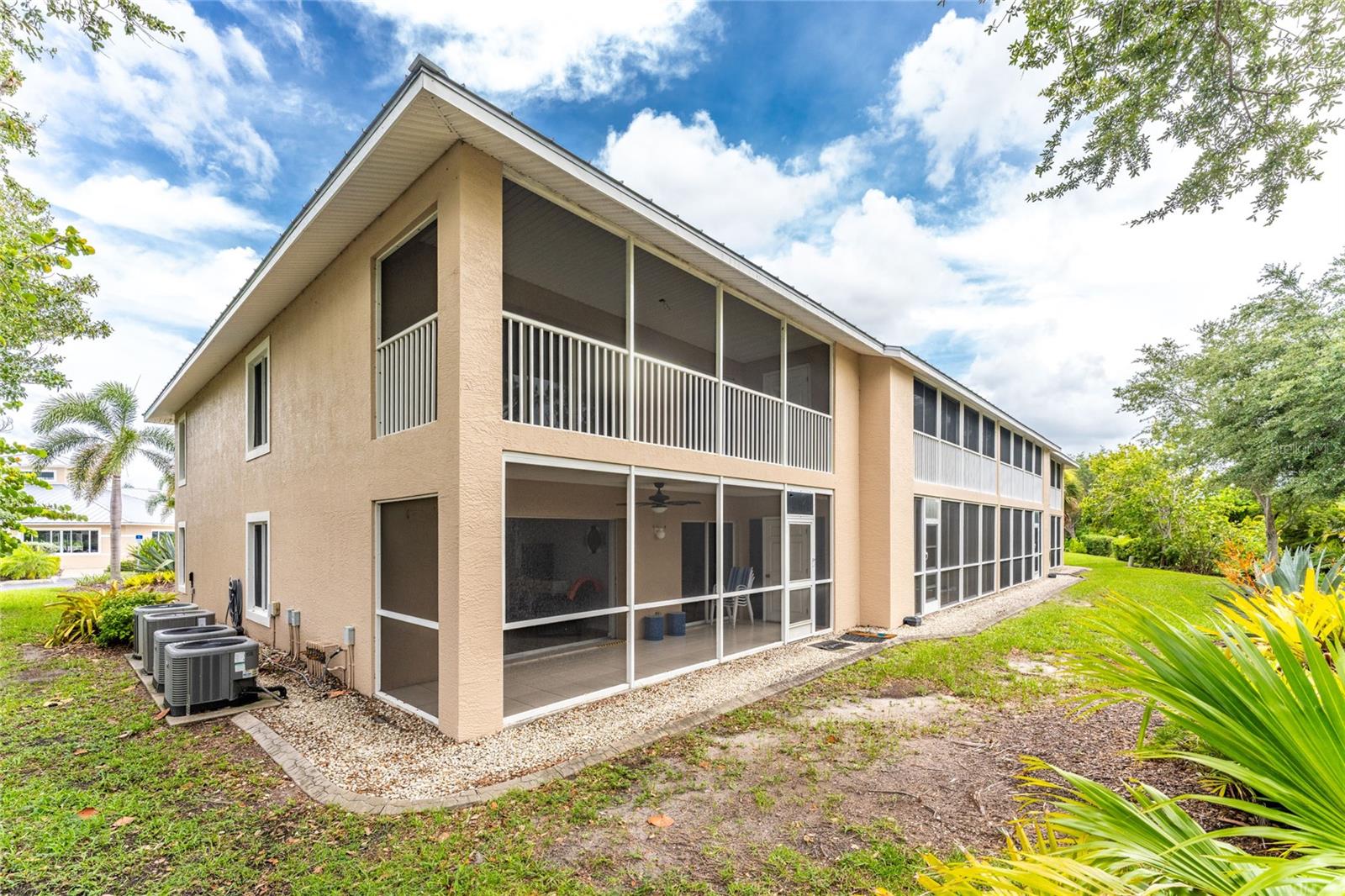 9500 Fiddlers Green Cir #101 Property Photo 32