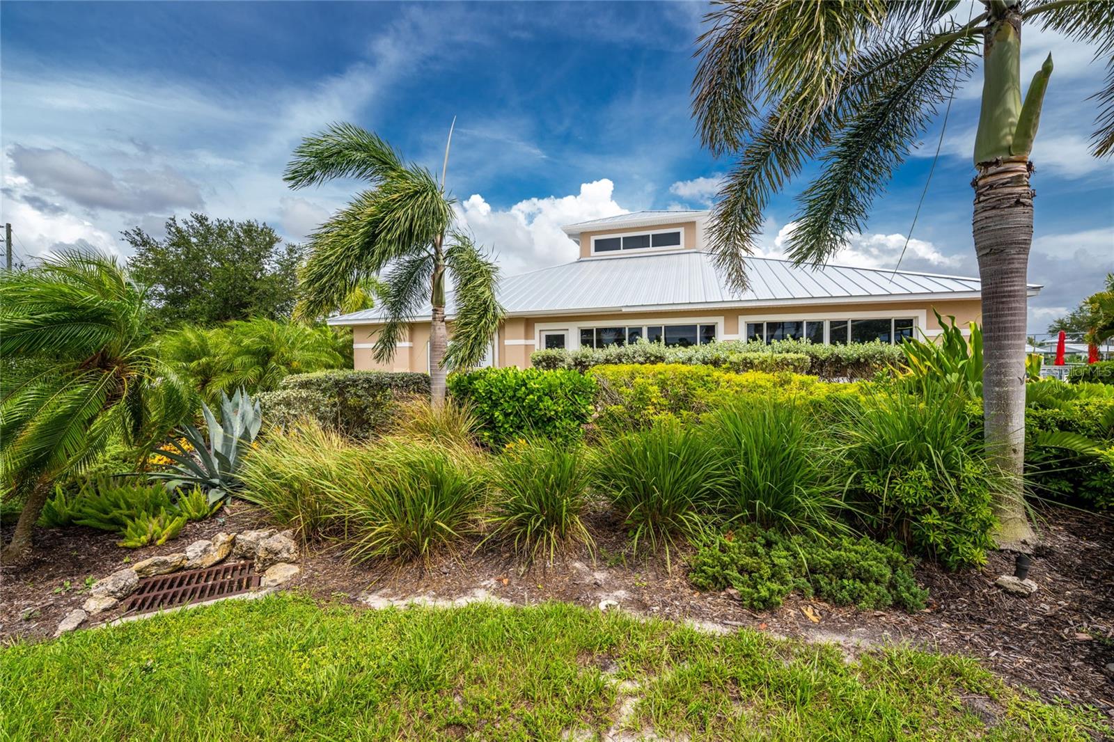 9500 Fiddlers Green Cir #101 Property Photo 41