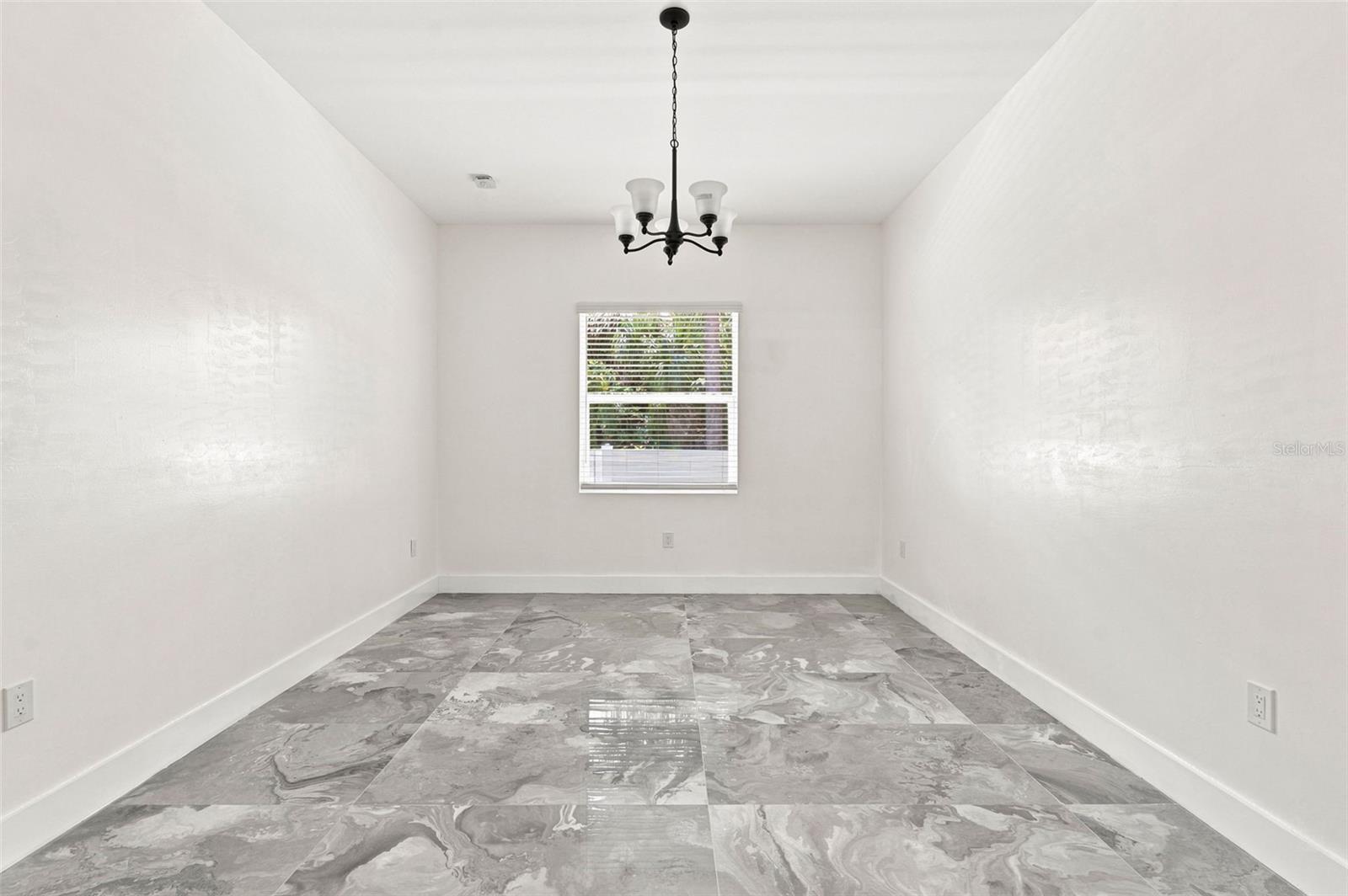 1853 Della Dr Property Photo 26