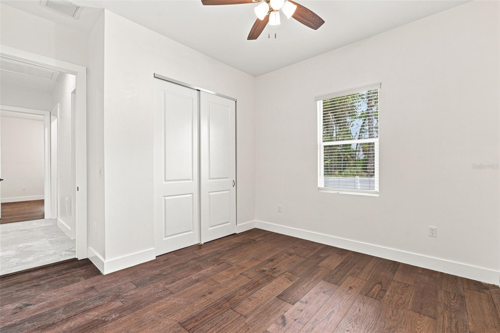 1853 Della Dr Property Photo 44