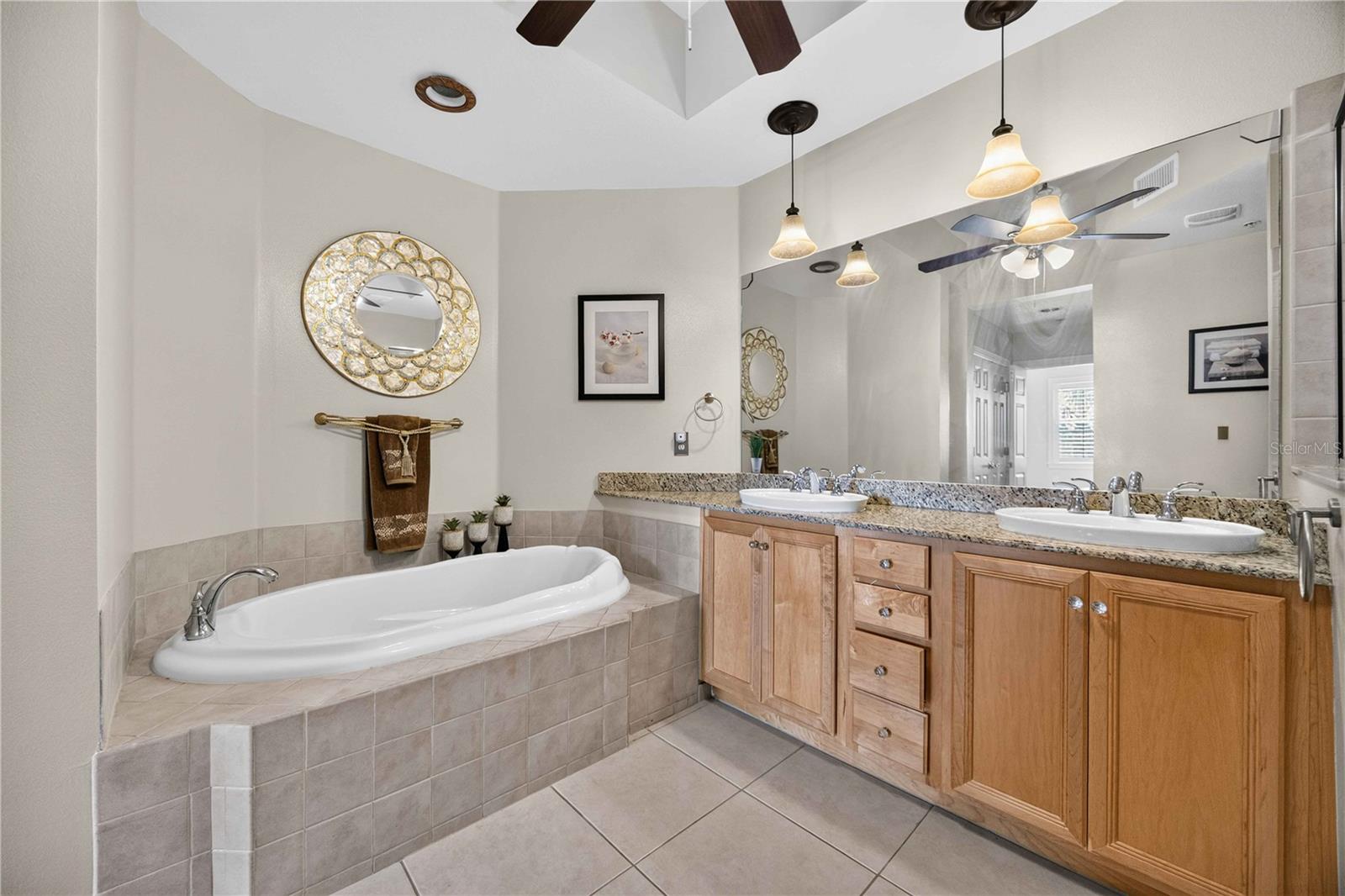 10540 Amberjack Way #102 Property Photo 26
