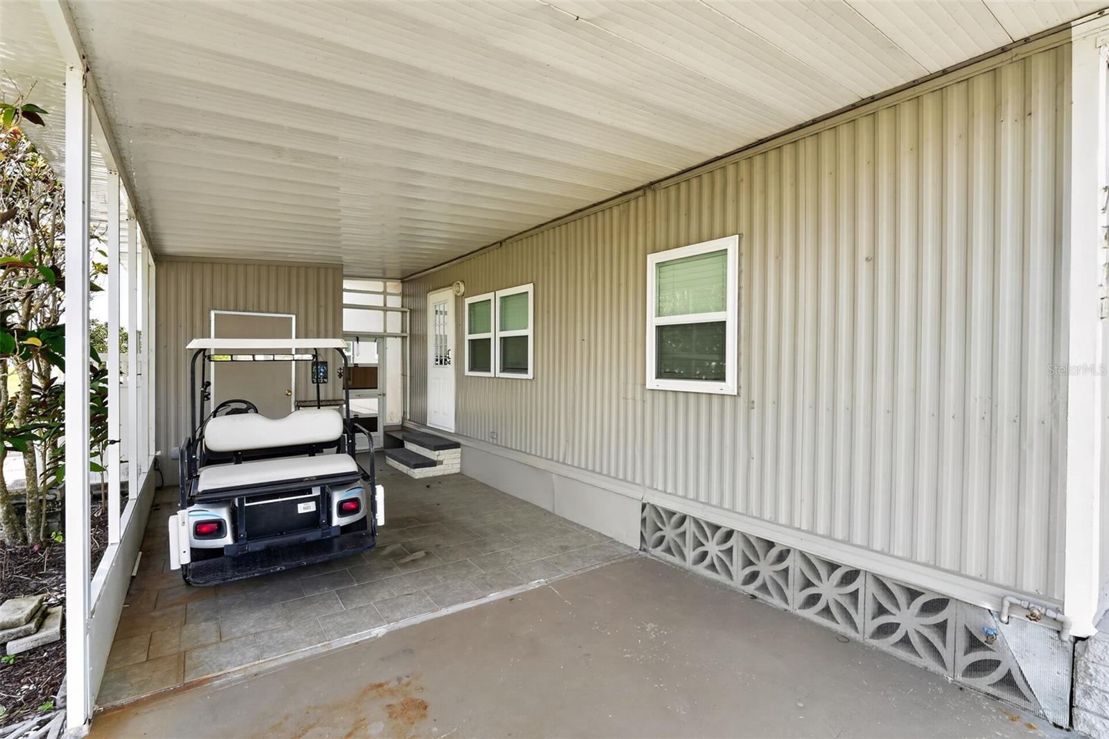 7424 Widness Ln Property Photo 6