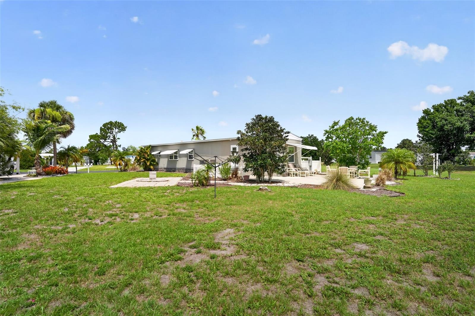 7424 Widness Ln Property Photo 8