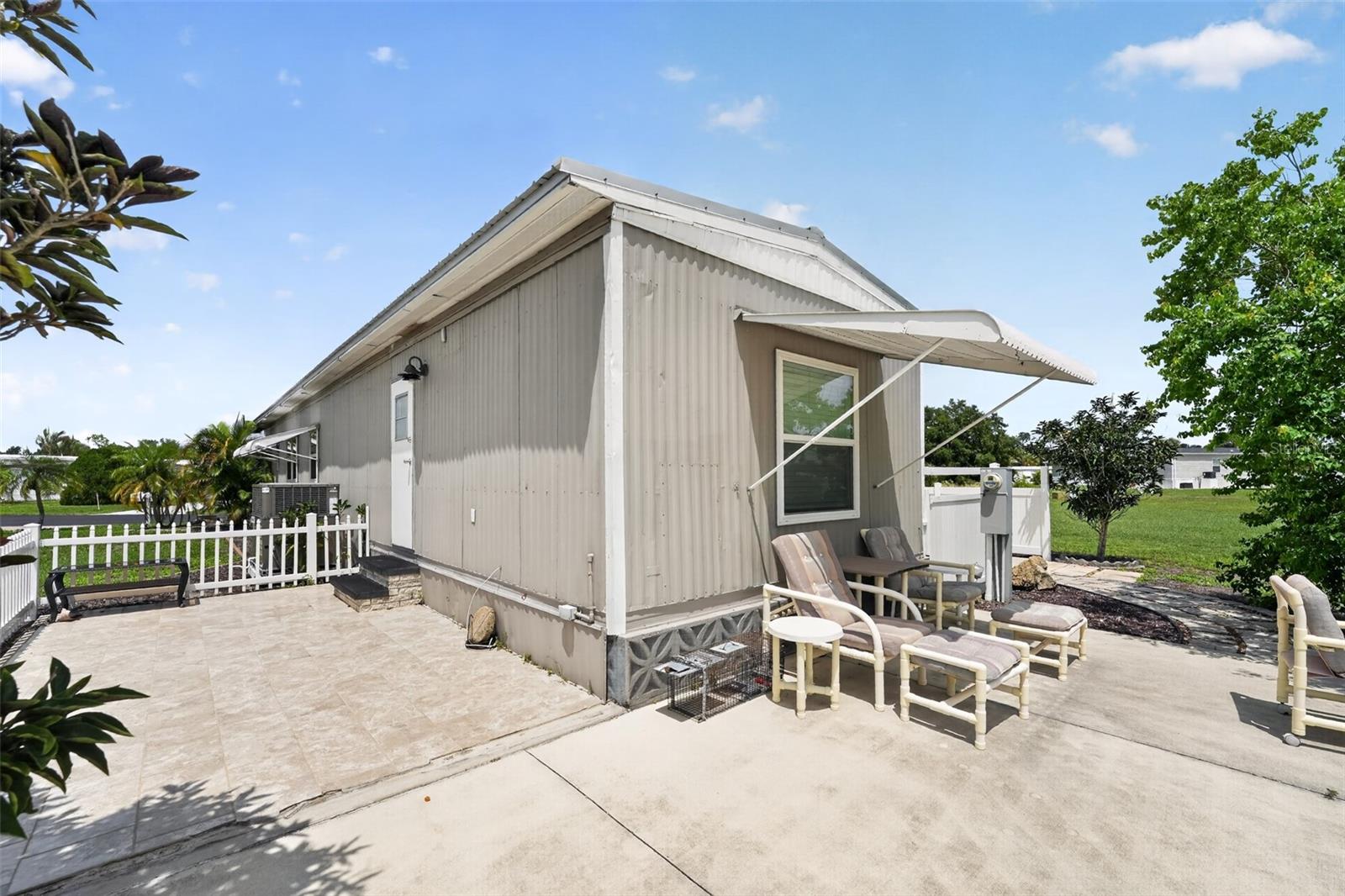 7424 Widness Ln Property Photo 15