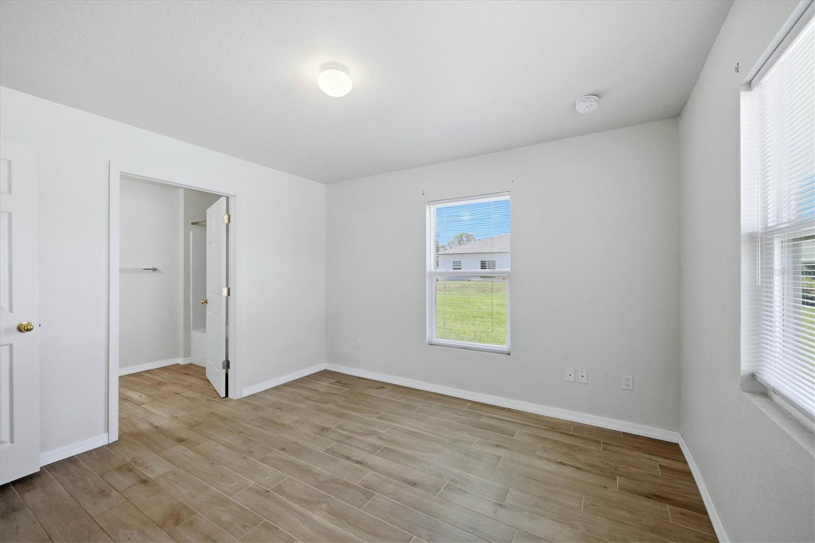 10453 Reims Ave Property Photo 15
