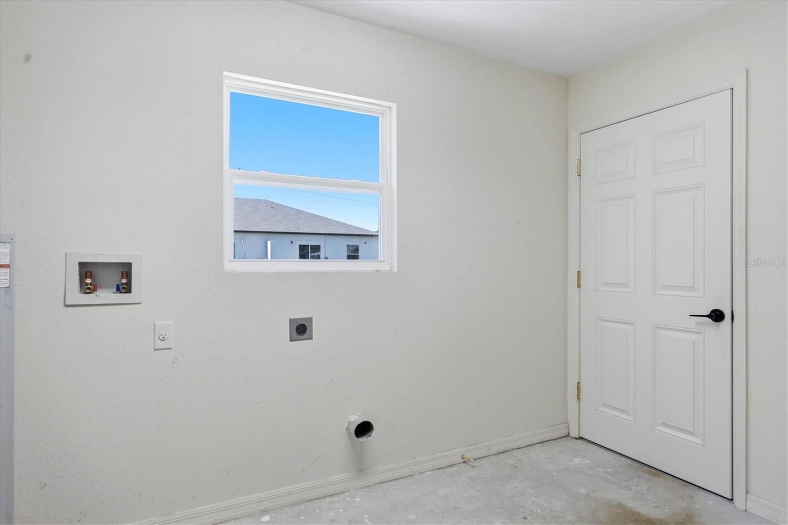 10453 Reims Ave Property Photo 17