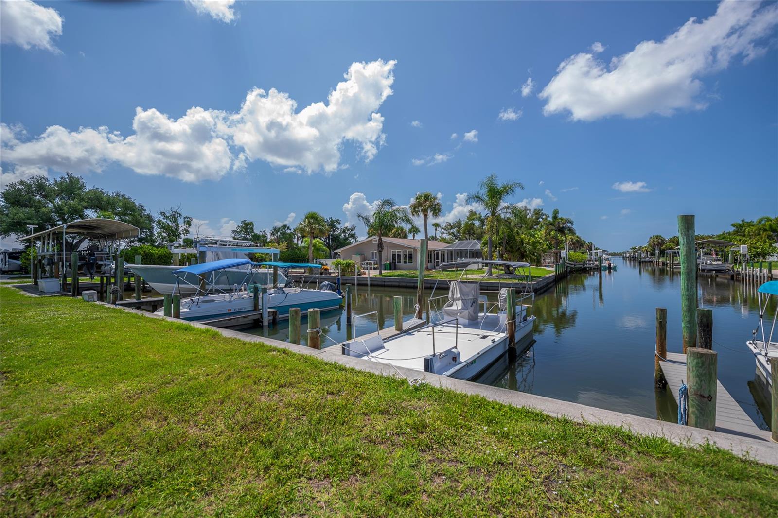 8152 Seashell St Property Photo 3