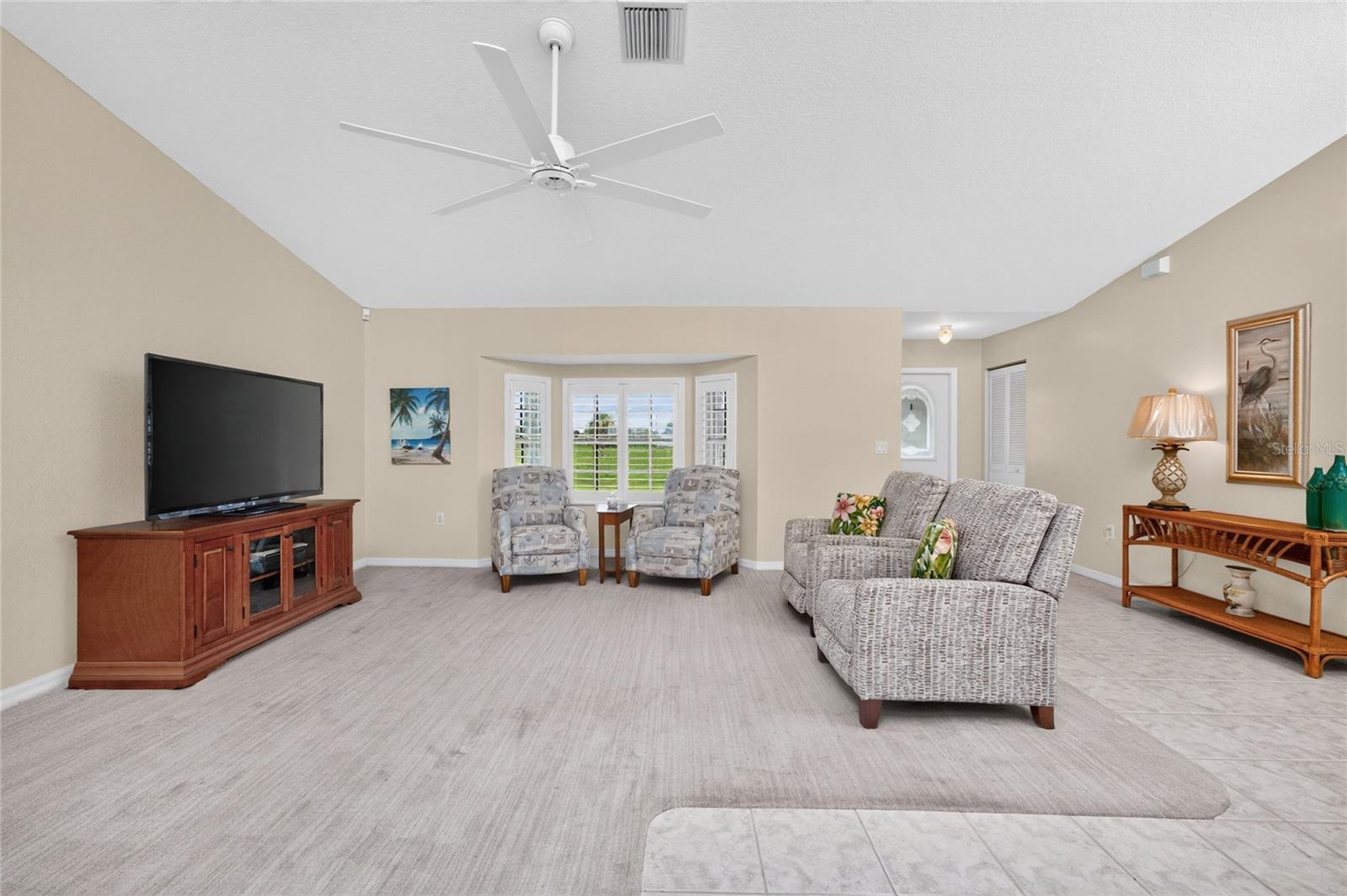 31 Meadowlark Ln Property Photo 12