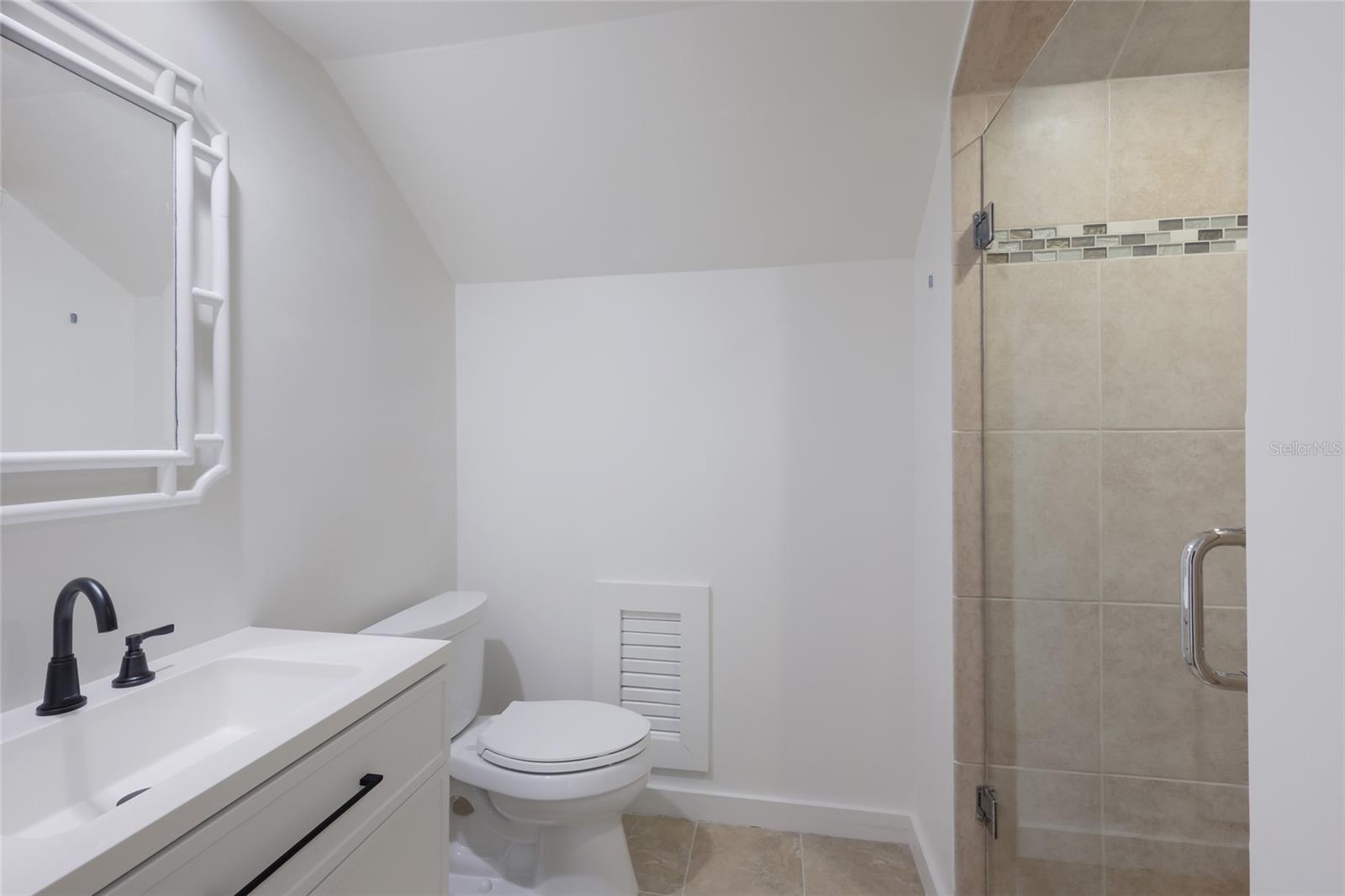 585 Buttonwood Bay Dr Property Photo 46