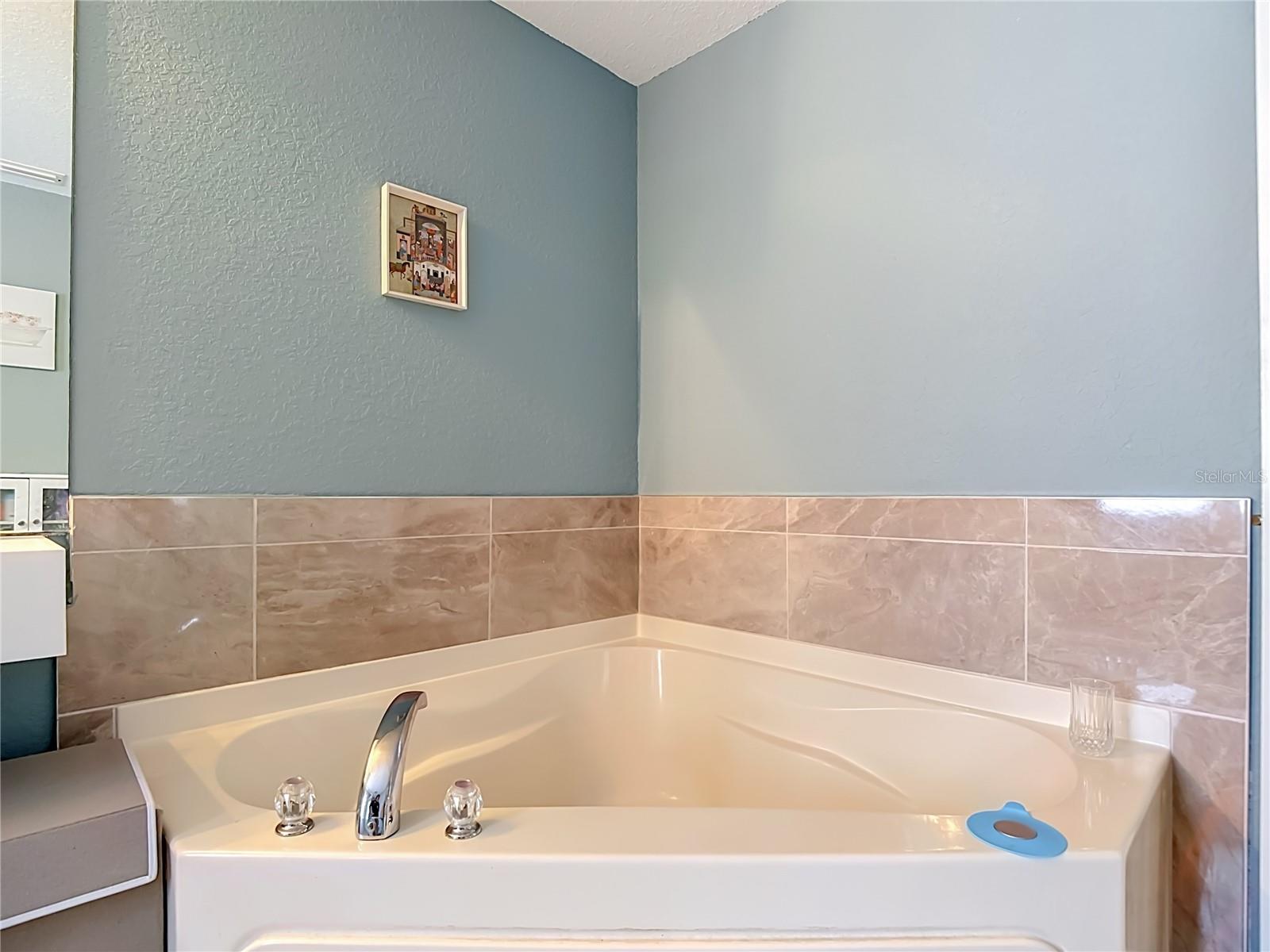2221 Sw 3rd Ave Property Photo 32
