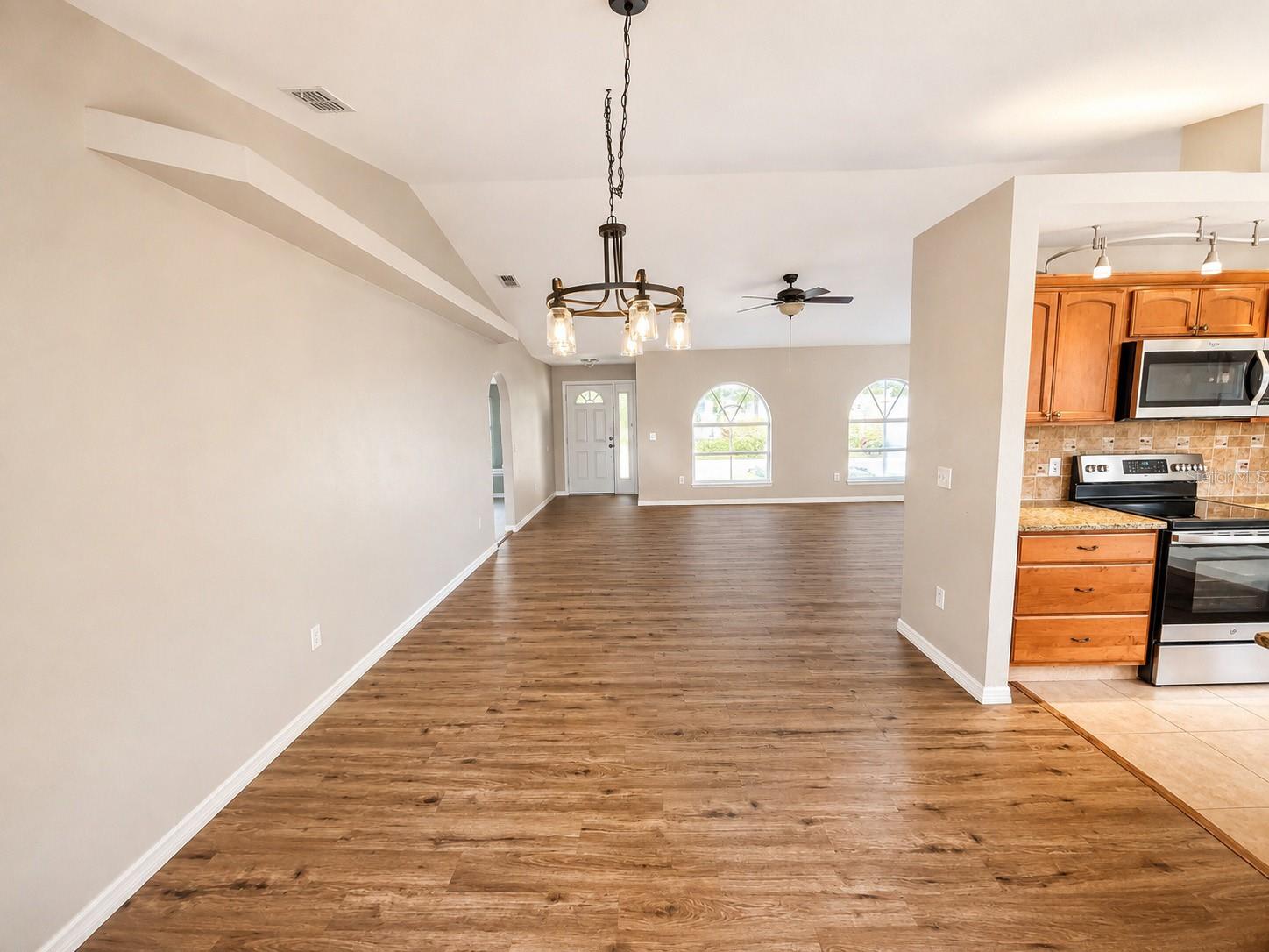 1002 Torgerson St Property Photo 6