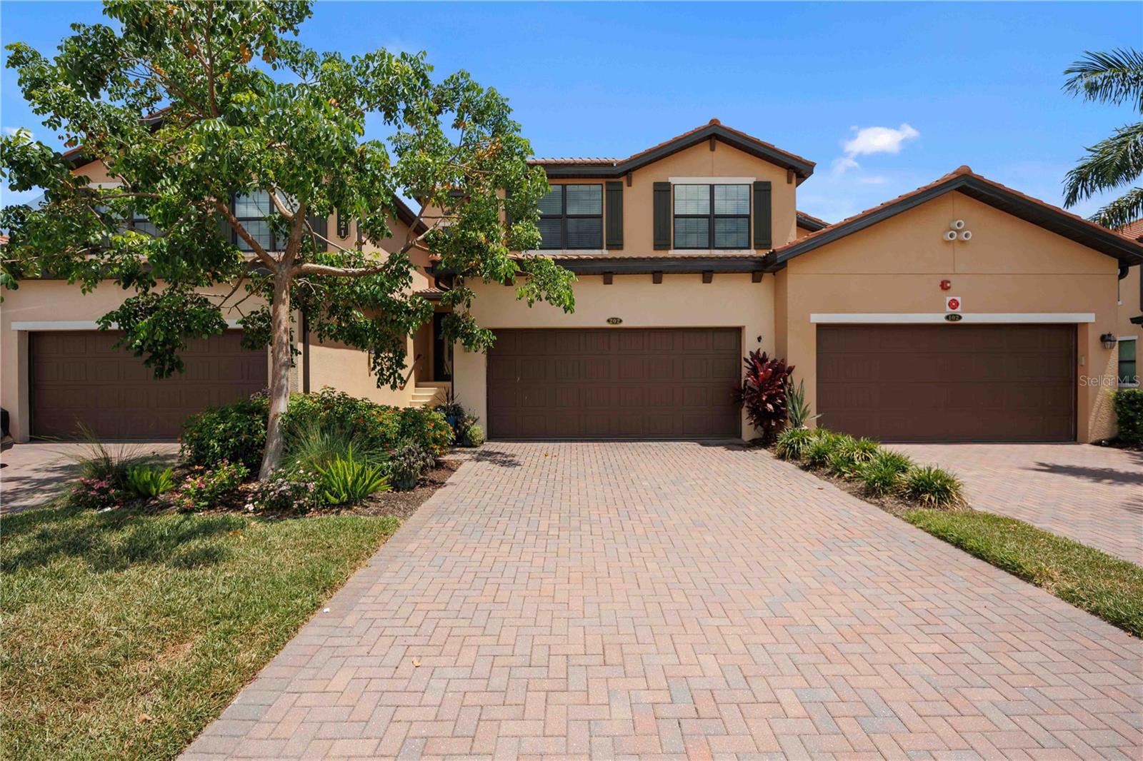10821 Tarflower Dr #202 Property Photo 1
