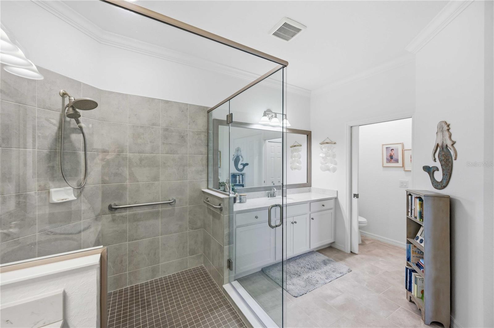 10821 Tarflower Dr #202 Property Photo 52