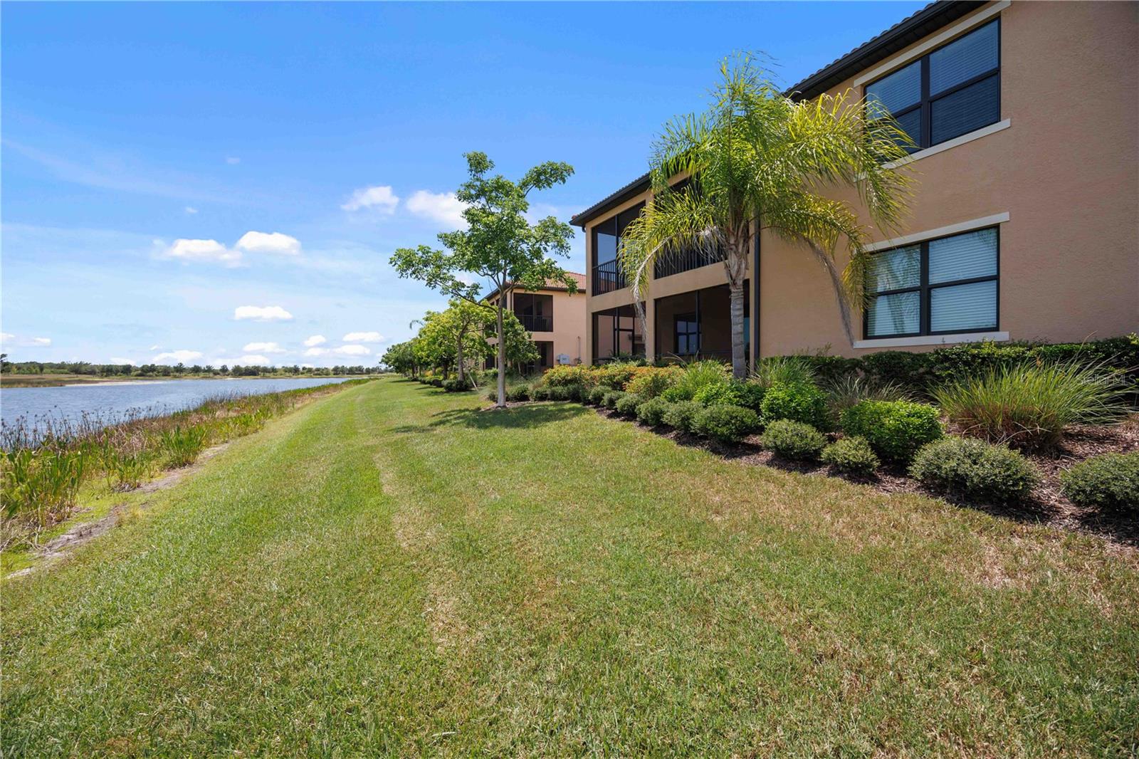 10821 Tarflower Dr #202 Property Photo 55