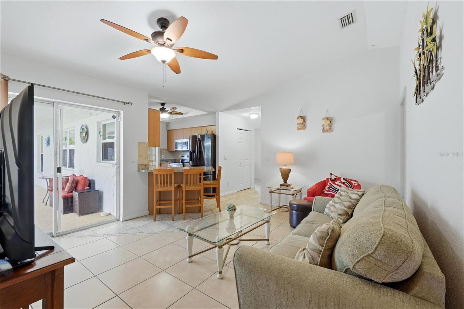 650 Chevy Chase St Property Photo 15