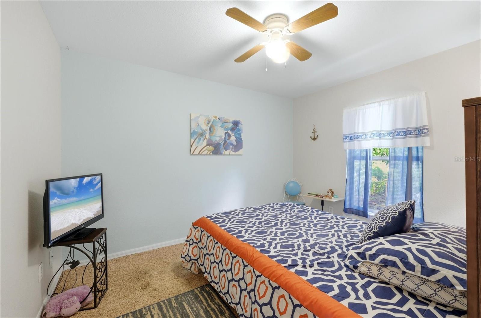 650 Chevy Chase St Property Photo 17