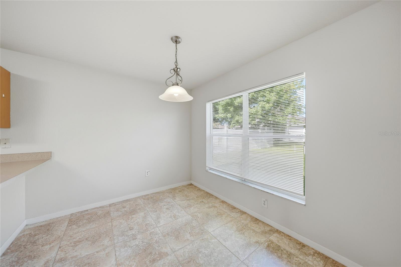 1471 Prairie Ter Property Photo 8