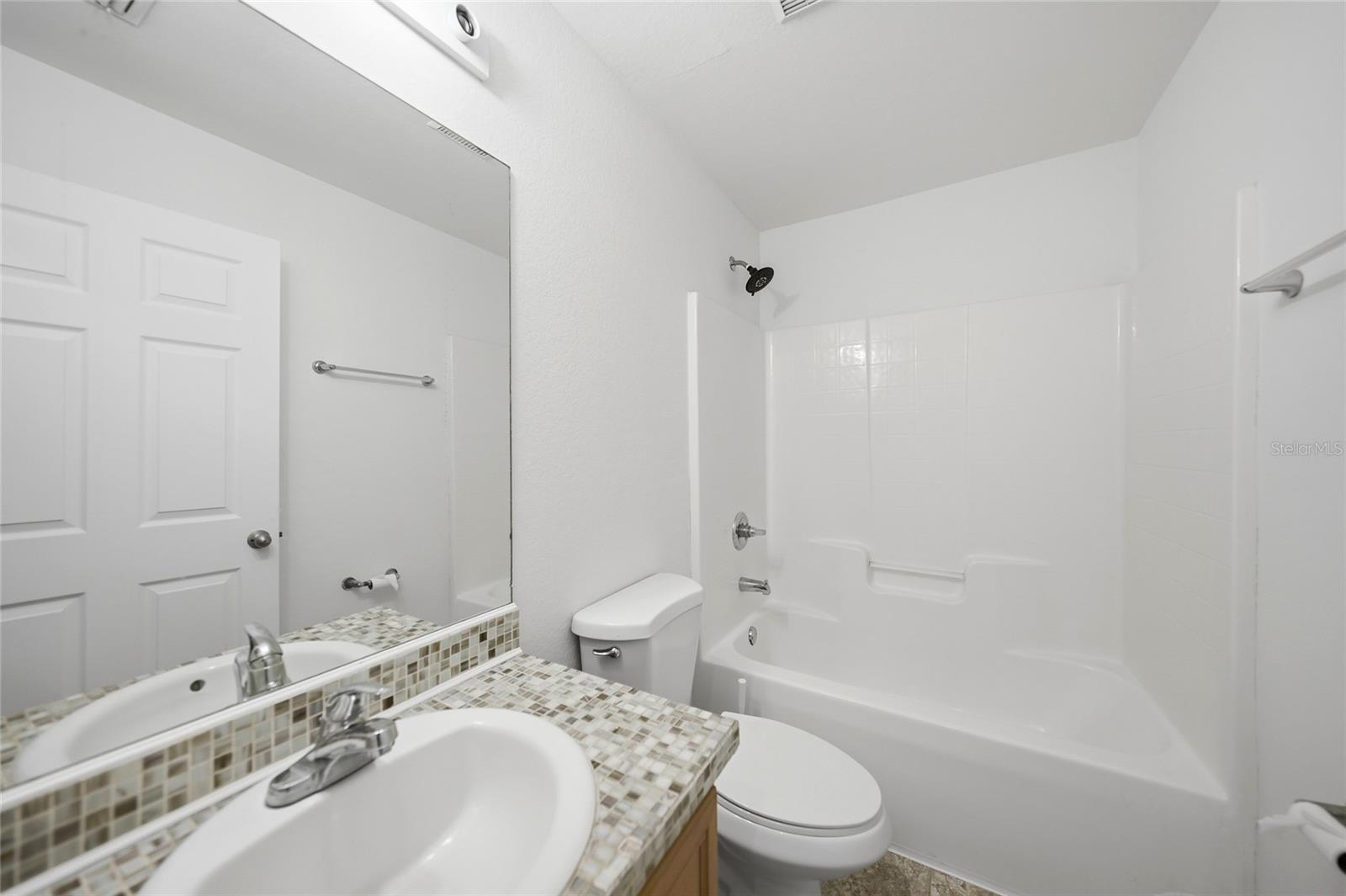 1471 Prairie Ter Property Photo 18