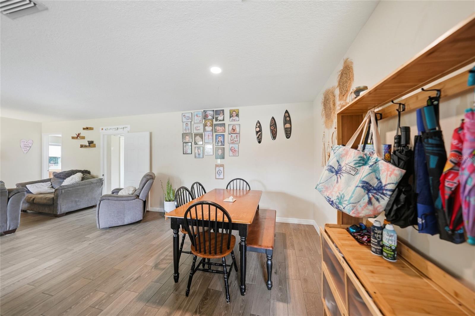 23159 Olean Blvd Property Photo 10