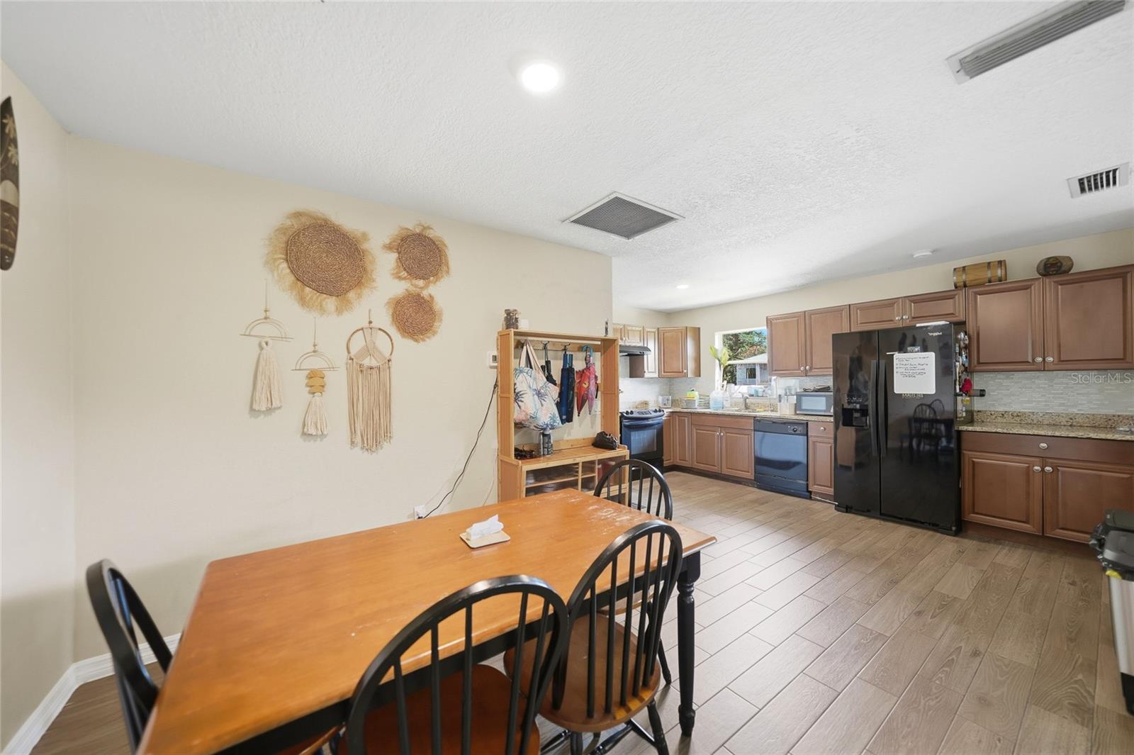 23159 Olean Blvd Property Photo 11