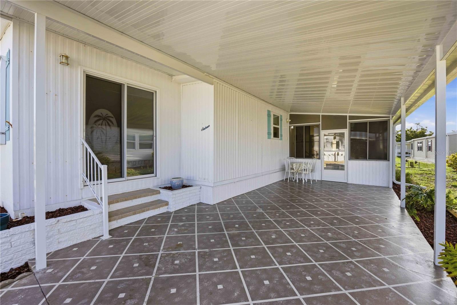 16 N Granada Plz Property Photo 2