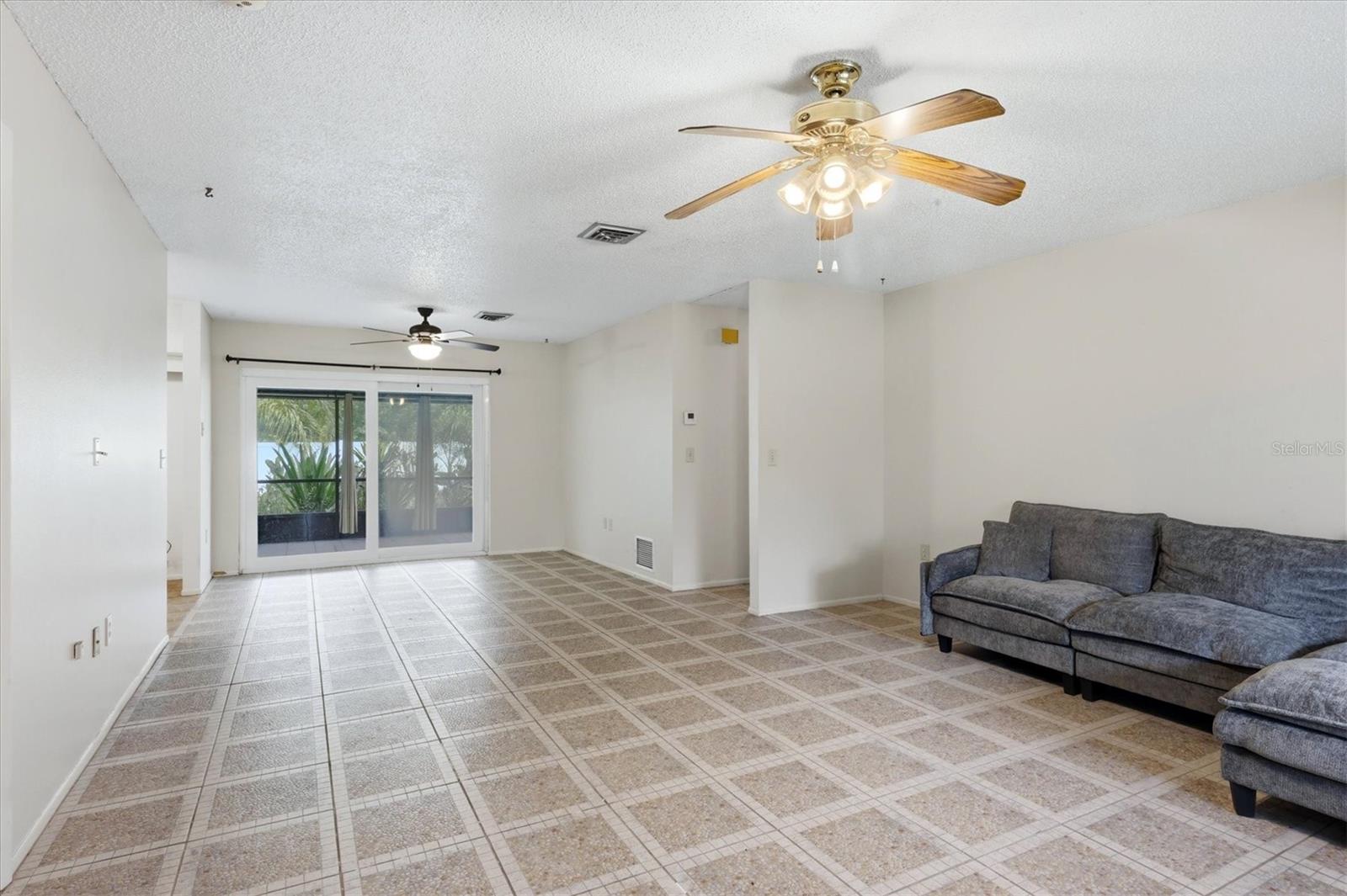 7067 Natalie St Property Photo 7