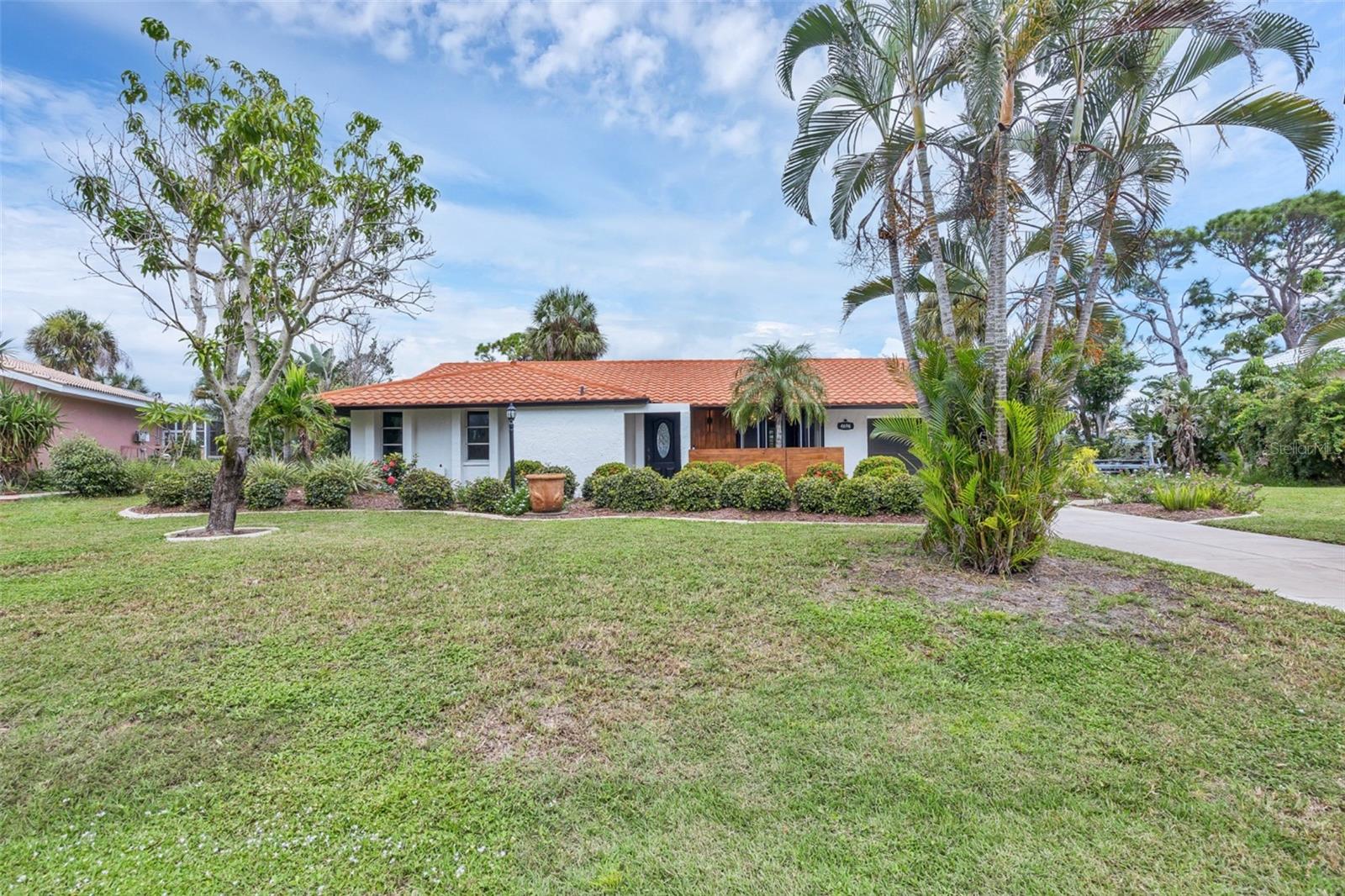 4696 POMPANO ST Property Photo 1