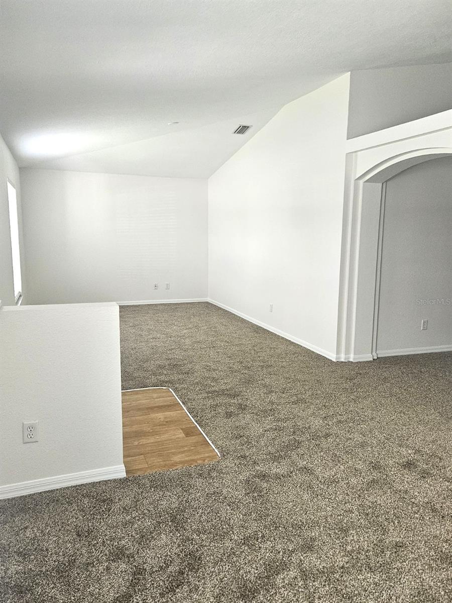 25173 Mercedes Dr Property Photo 6