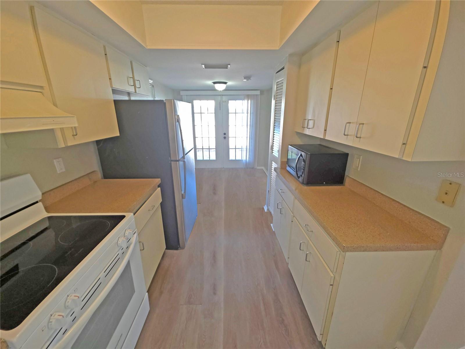 700 South Venice Blvd Property Photo 10
