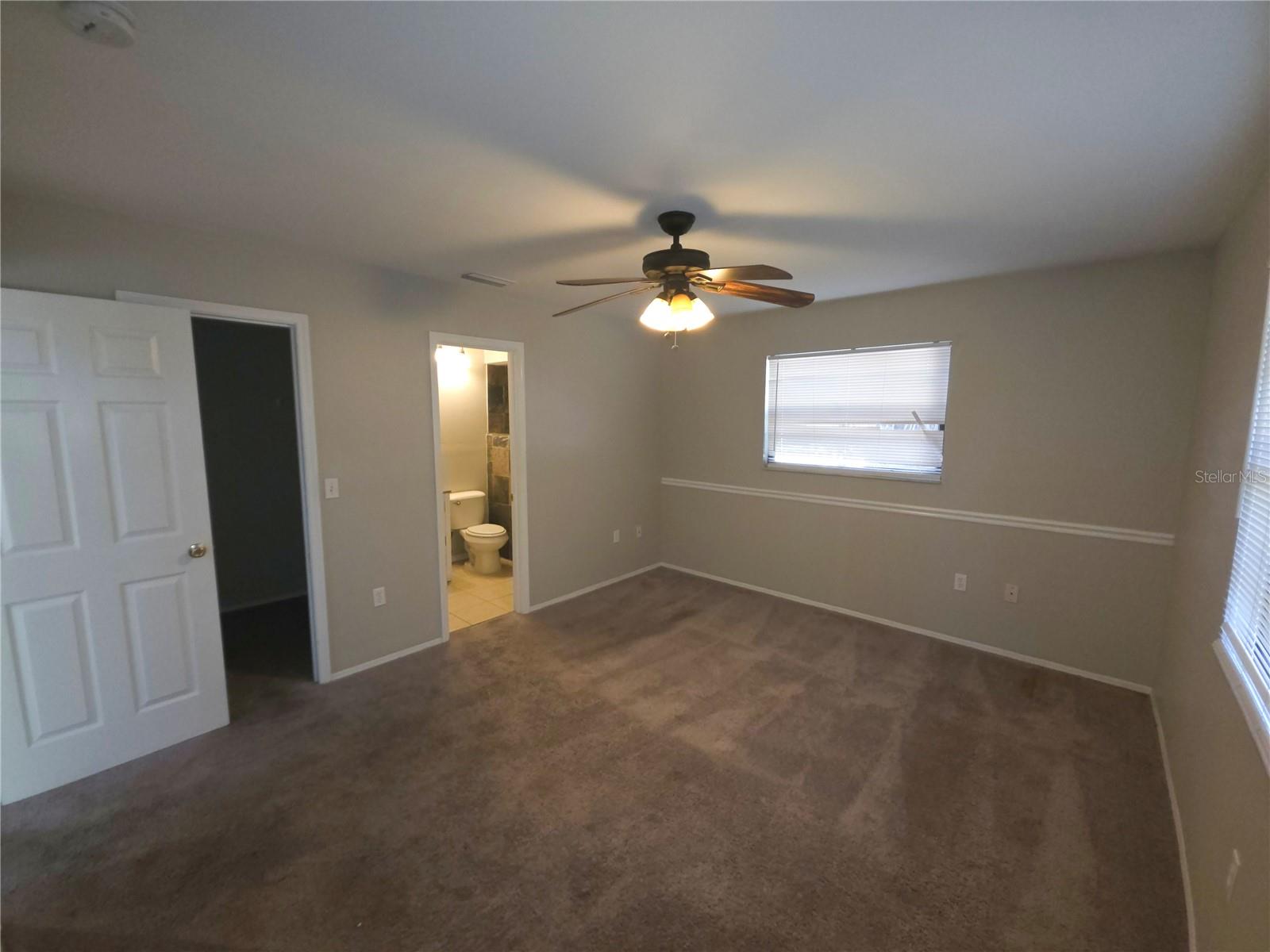700 South Venice Blvd Property Photo 15