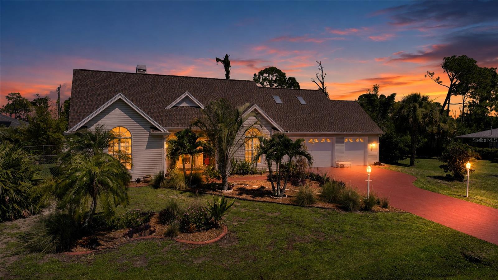 5219 Guava Ter Property Photo 1