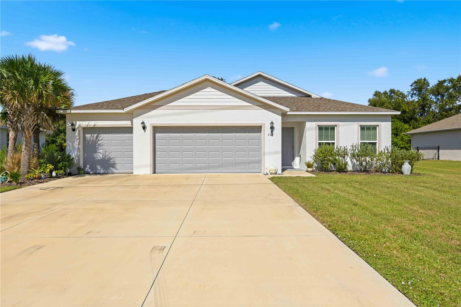 403 Seasons Dr Property Photo 1