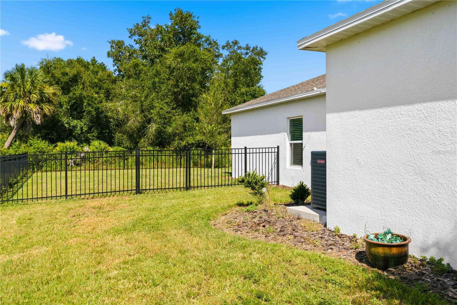 403 Seasons Dr Property Photo 40