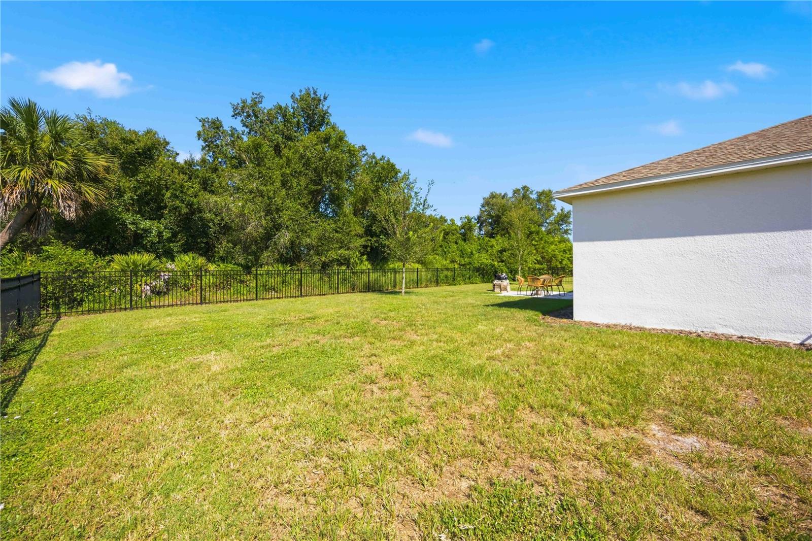 403 Seasons Dr Property Photo 45