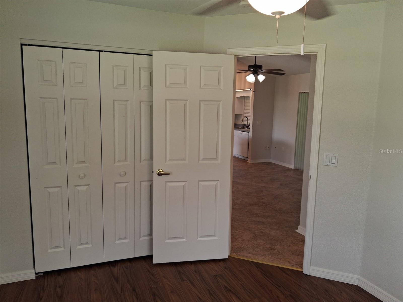 2420 Dumont Ln Property Photo 16