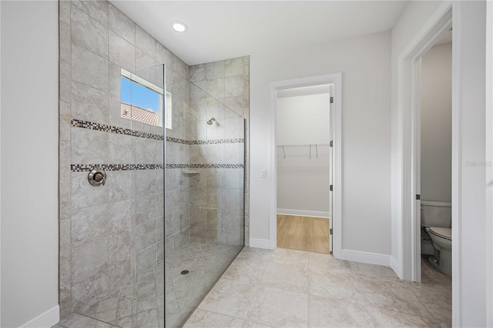 23781 Waverly Cir Property Photo 27