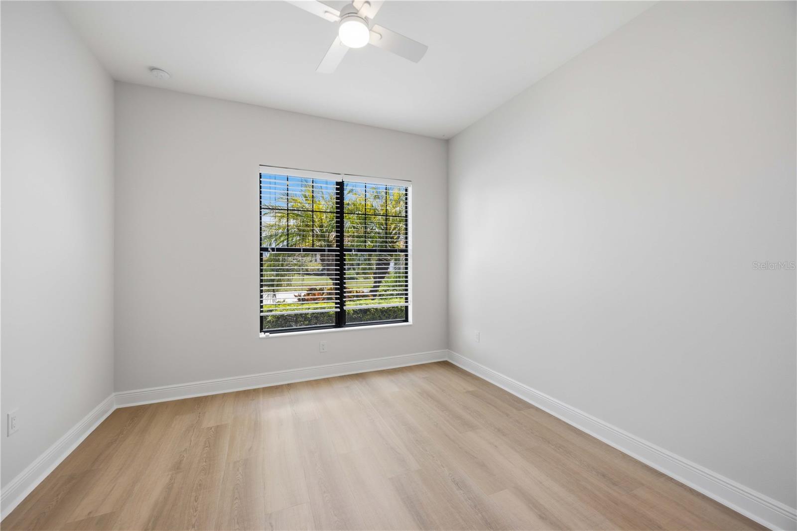 23781 Waverly Cir Property Photo 30