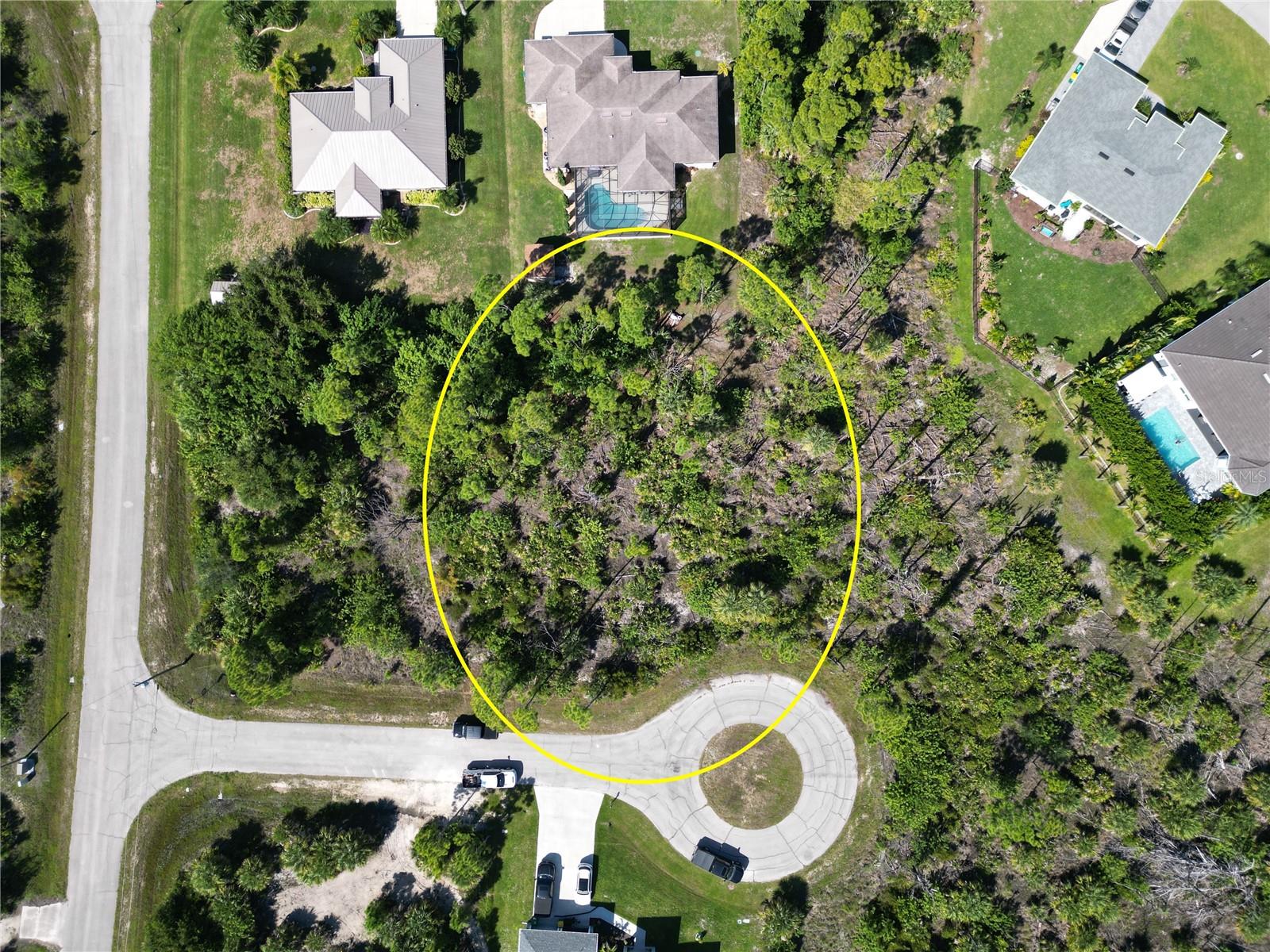 8271 Cook Ct Property Photo 2