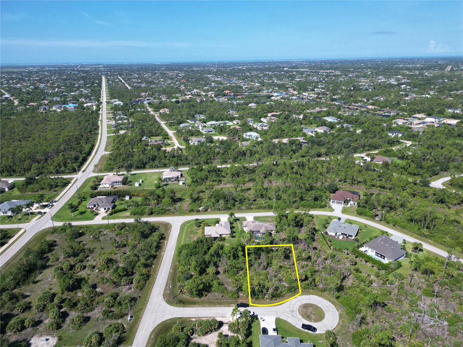 8271 Cook Ct Property Photo 3