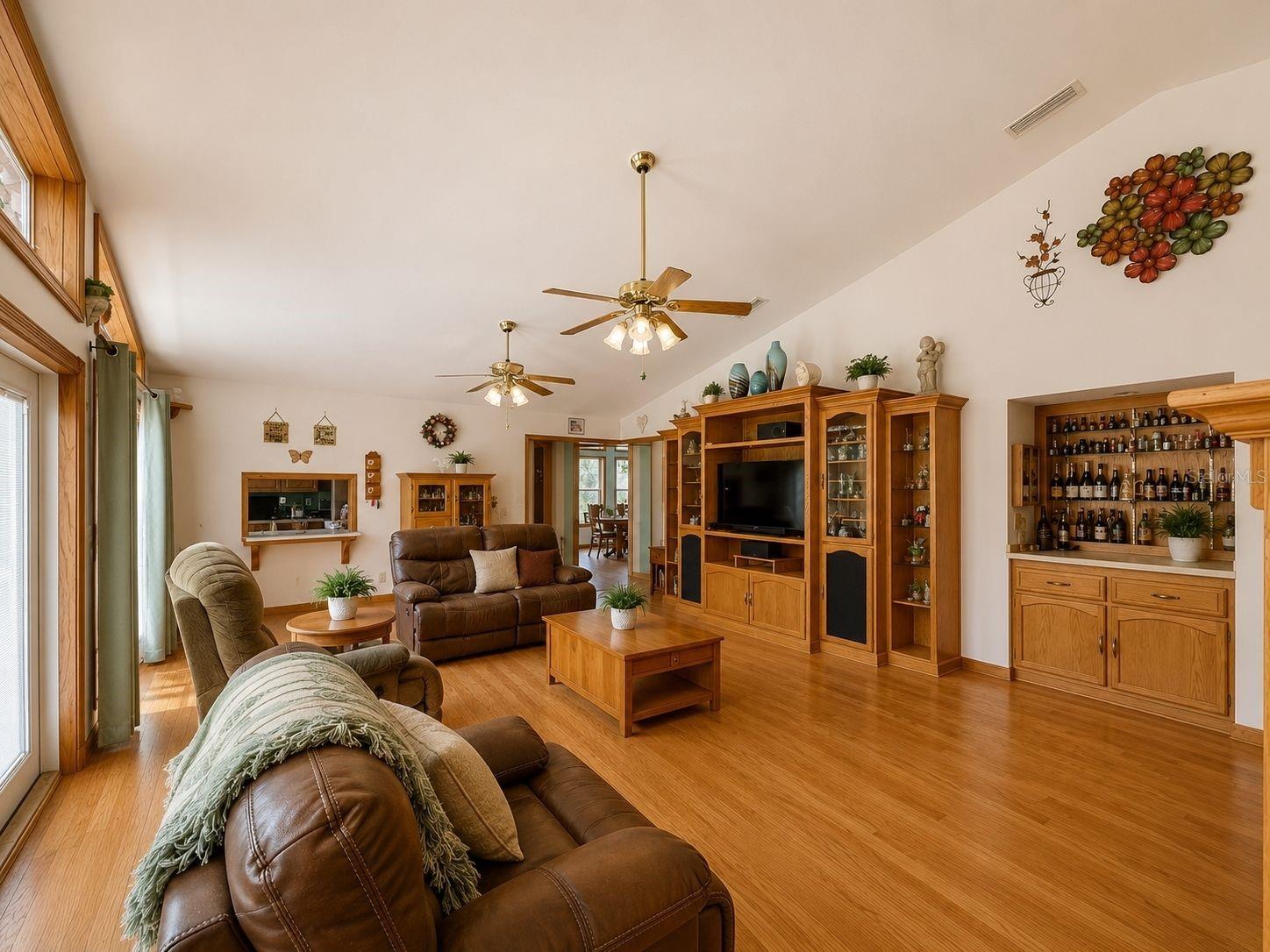 16392 198th Trce Property Photo 3