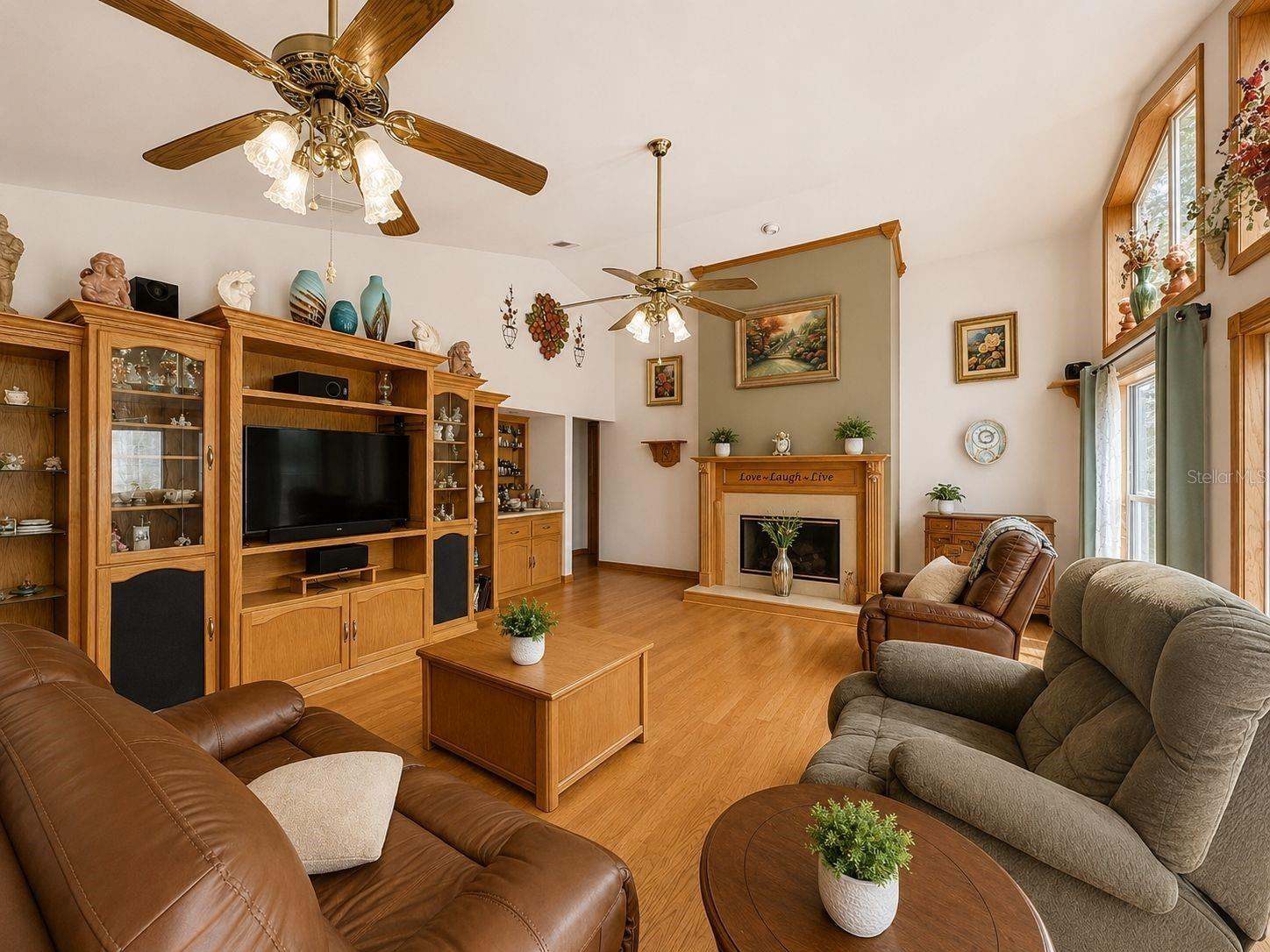 16392 198th Trce Property Photo 4