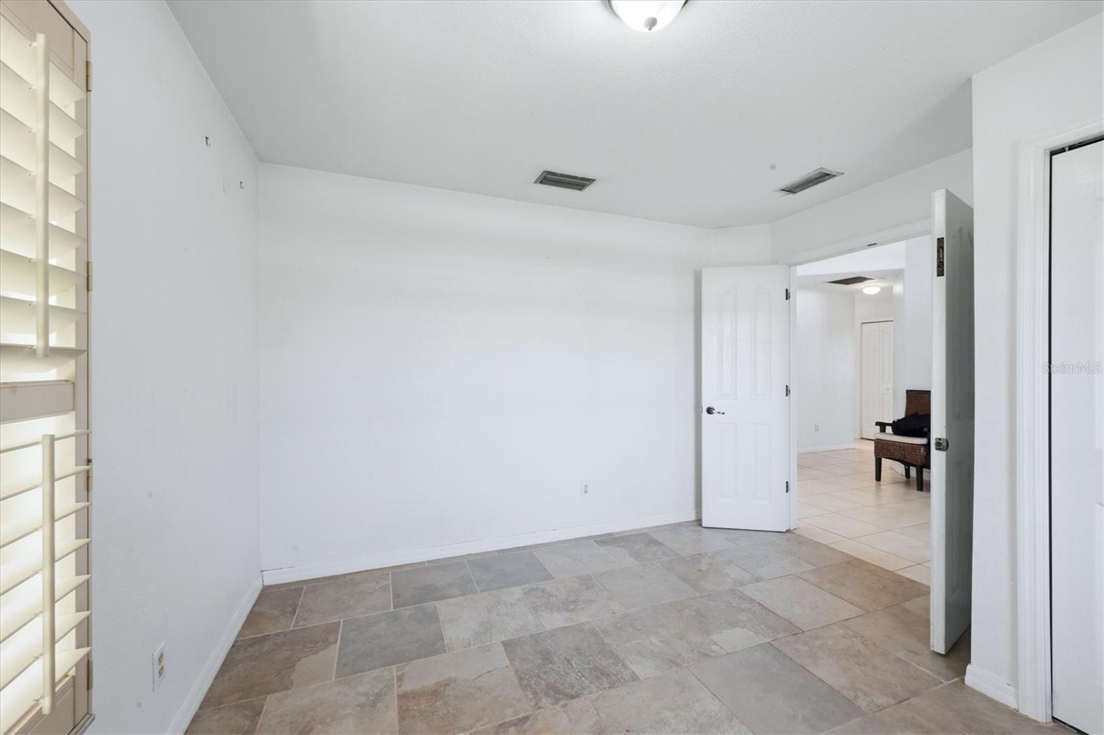 149 Sesame Rd W Property Photo 21