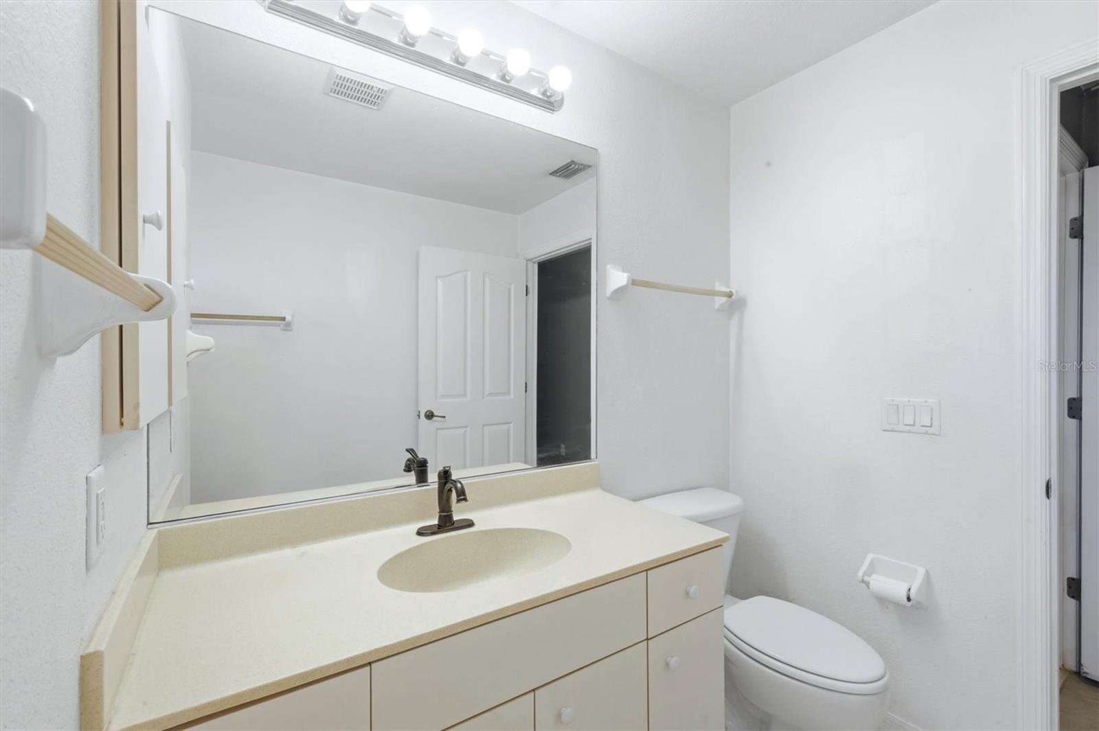 149 Sesame Rd W Property Photo 26